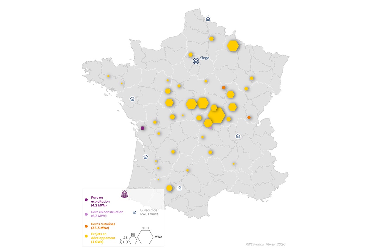 Carte de France montrant les projets d'énergie renouvelable, y compris les phases de construction, autorisées et en développement.