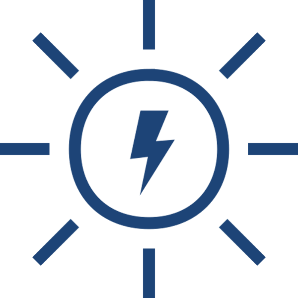 Un logo circulaire avec un éclair au centre, entouré de formes géométriques dans des nuances de bleu et de vert.